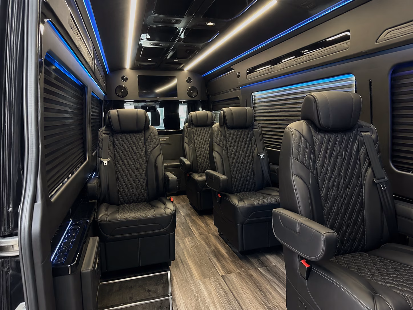 find transportation for your next airport transfer 5