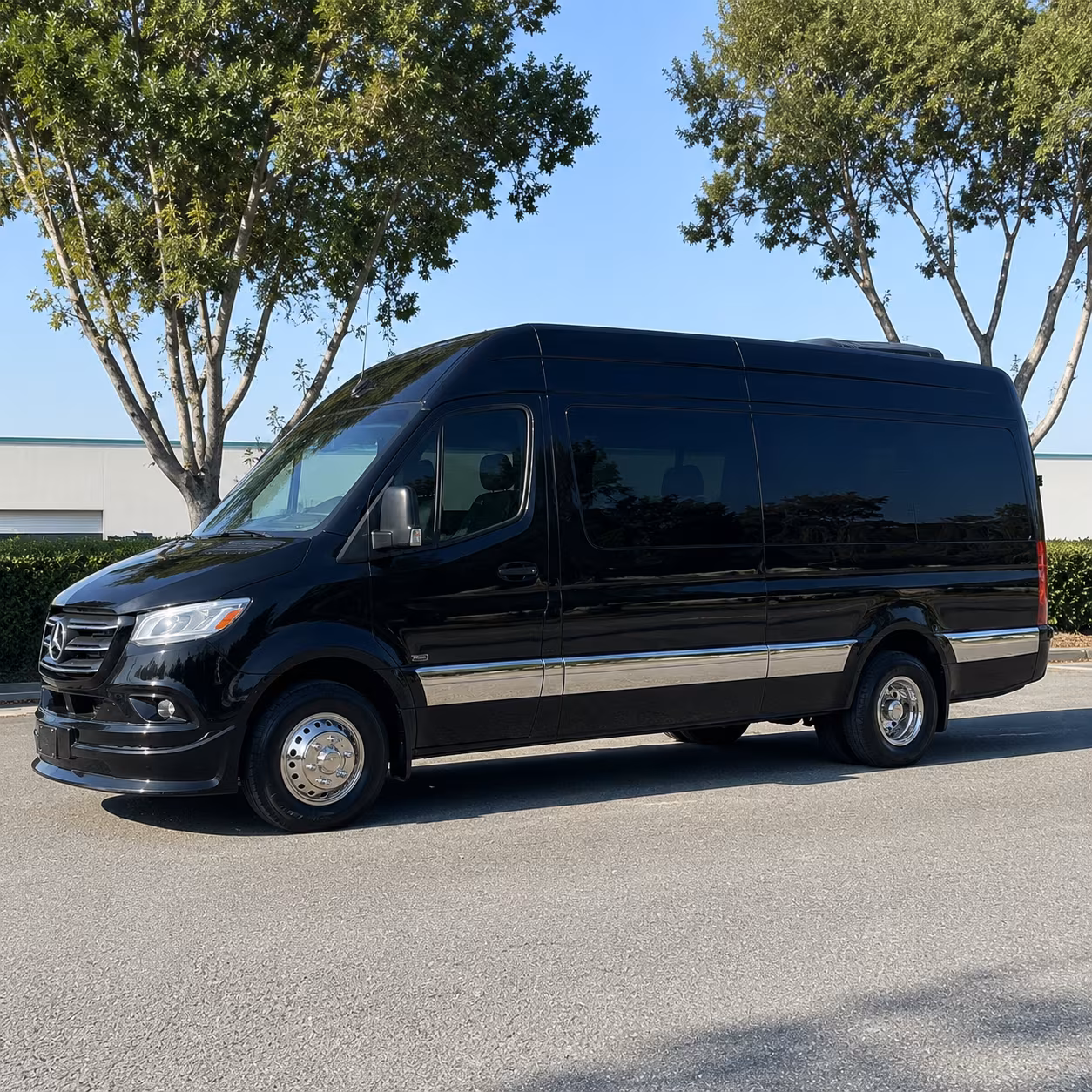 shuttle buses between syracuse hotels and the oncenter convention complex