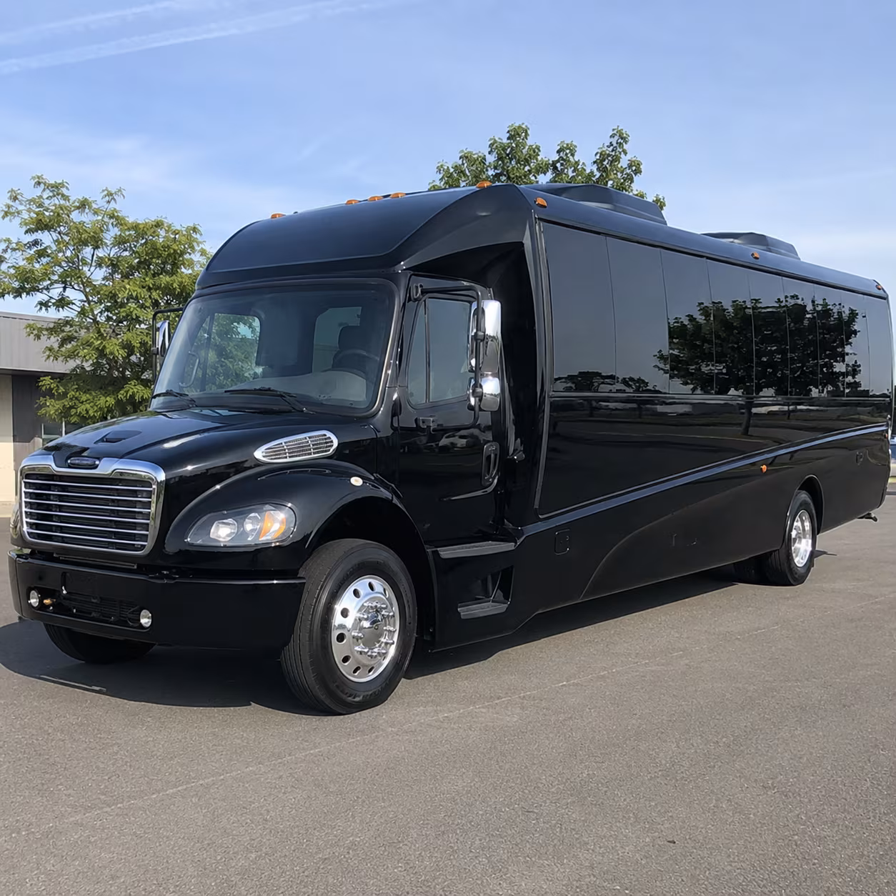 syracuse 35 passenger minibus