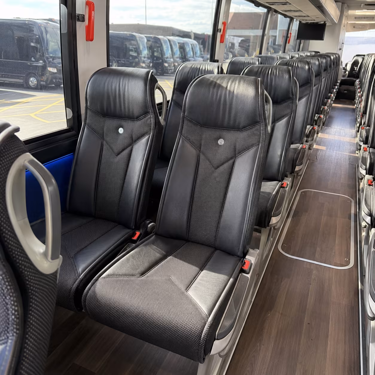 syracuse 40 passenger charter bus interior