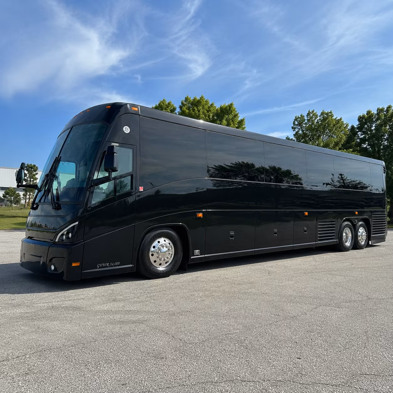 syracuse 47 passenger charter bus