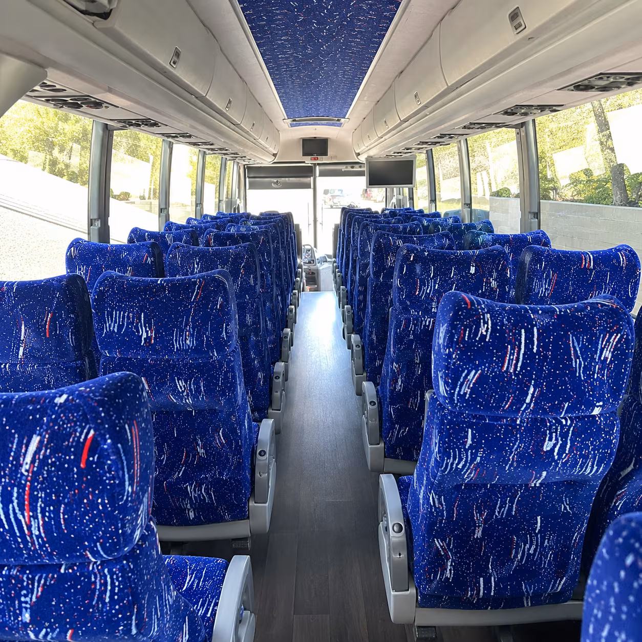 syracuse 50 passenger charter bus interior